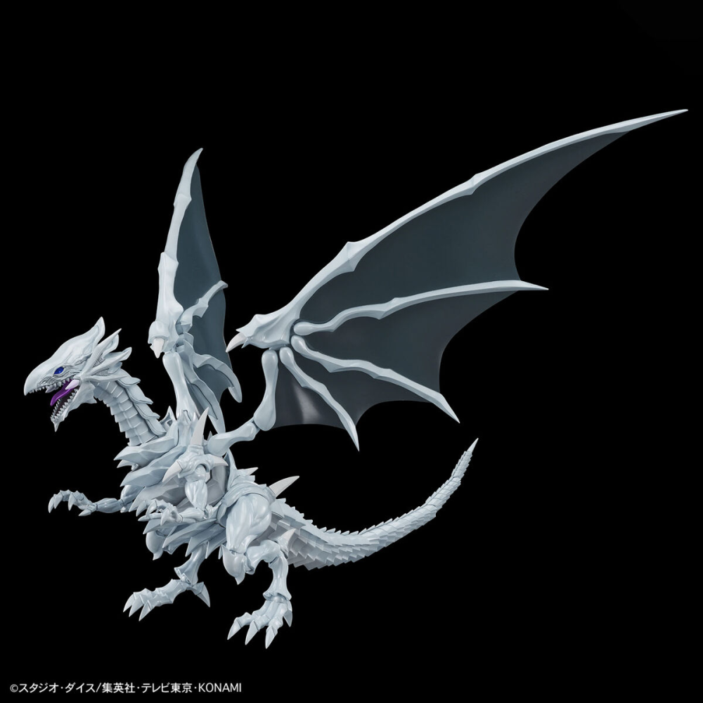 Blue eyes w dragon
